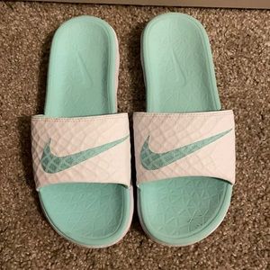 Nike Slides Size 7